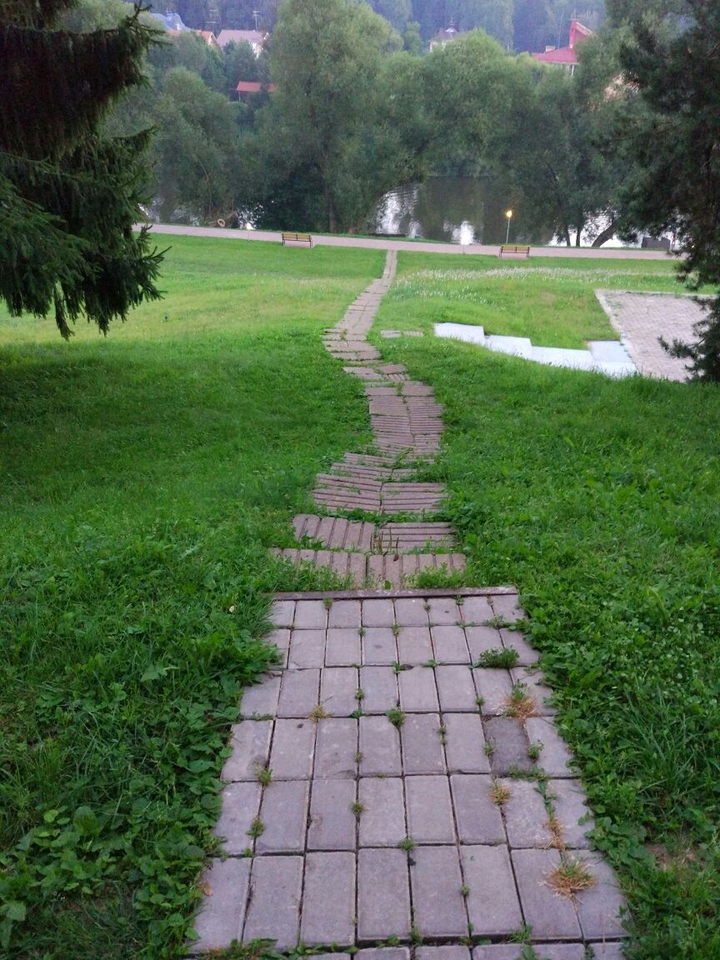 тропа к реке