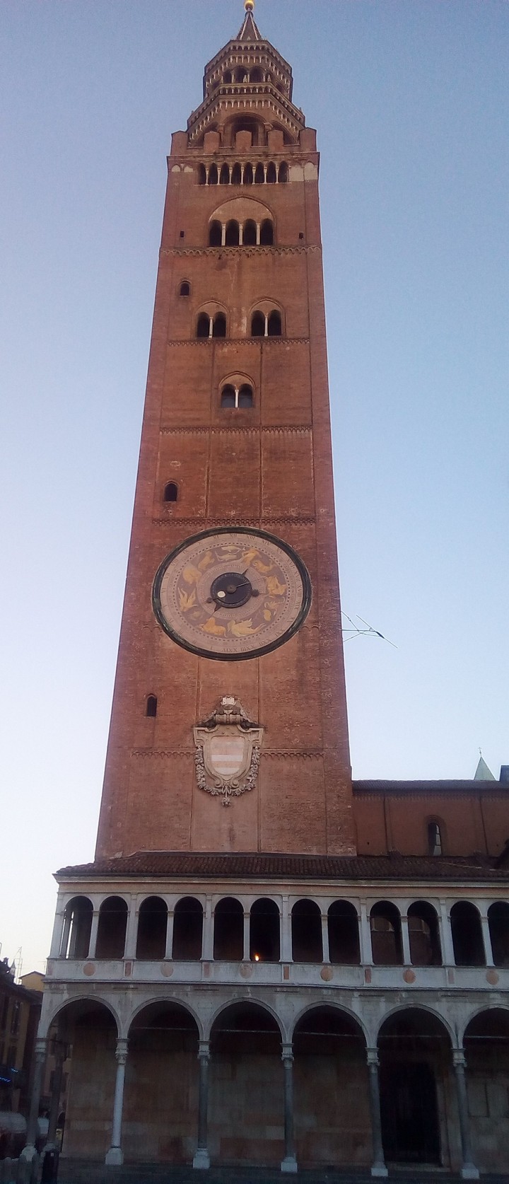 Cremona yorre