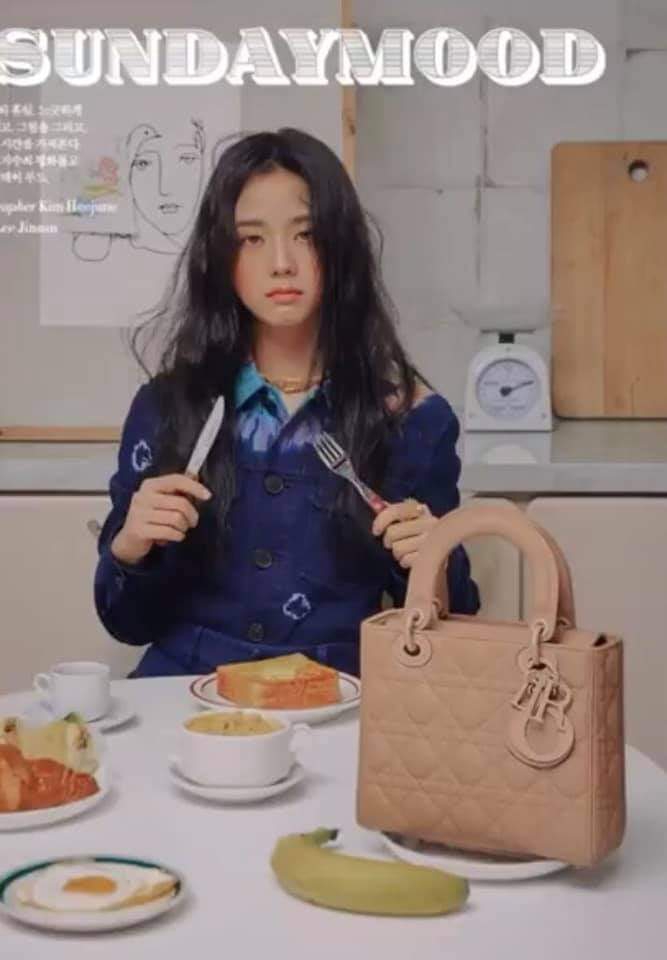 201120 Jisoo x Harper’s Bazaar Magazine (3)
