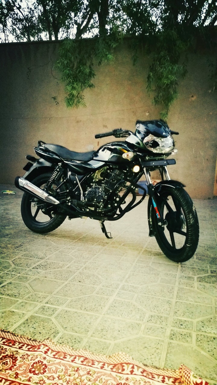 bajaj125
