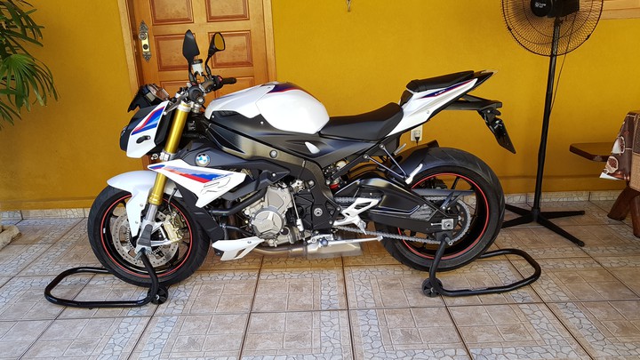Bmw  s 1000 r