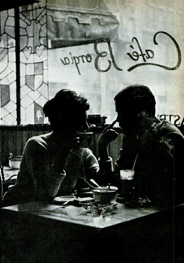 café