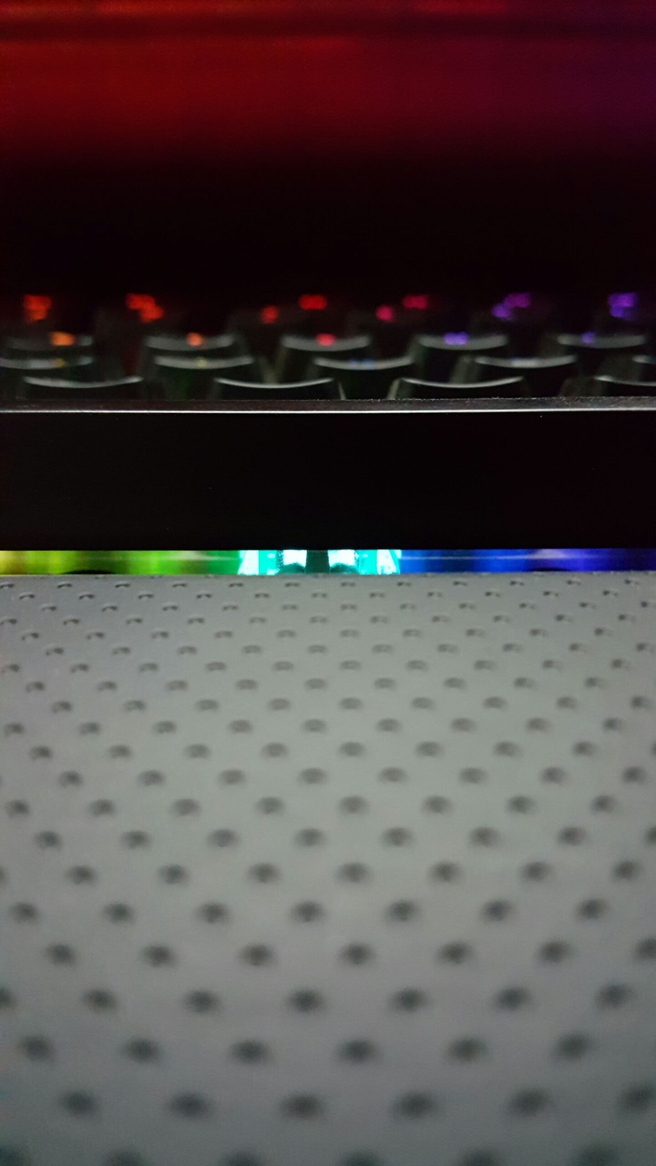 CORSAIR K70 RGB