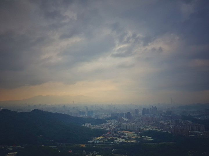 烘爐地