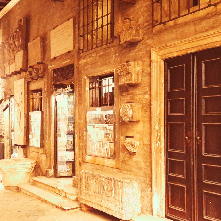oldest bookshop in Italy
