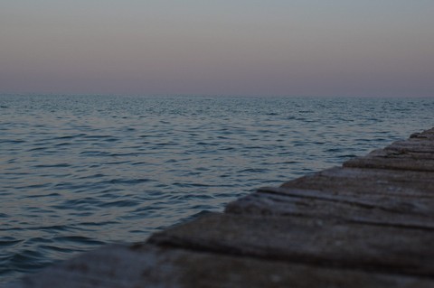 BEUATIFUL BLUE OCEAN AT SUNSET