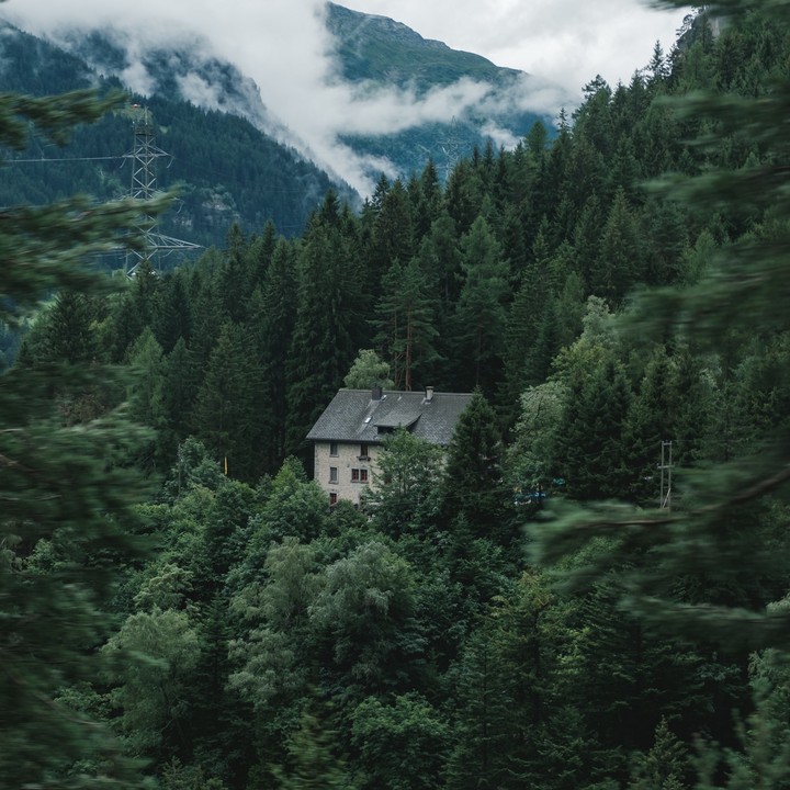 suspicious house
