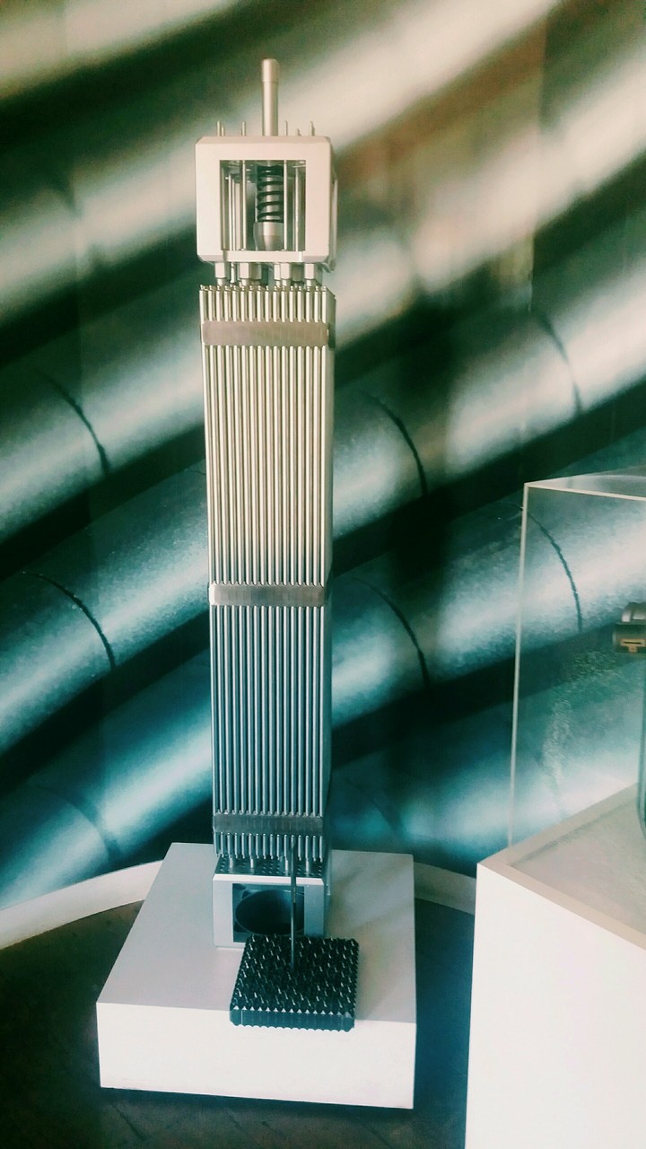 Reator nuclear