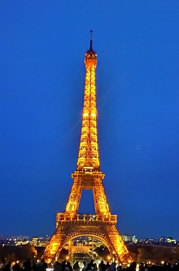 Paris by night