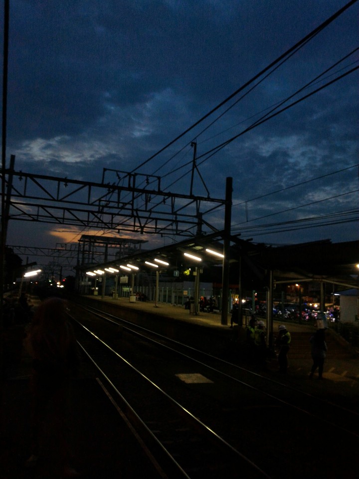railways station at night