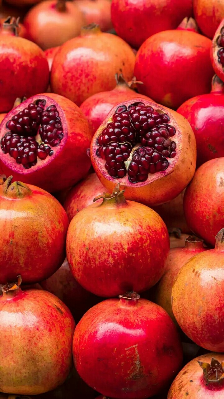 pomangranate fruit