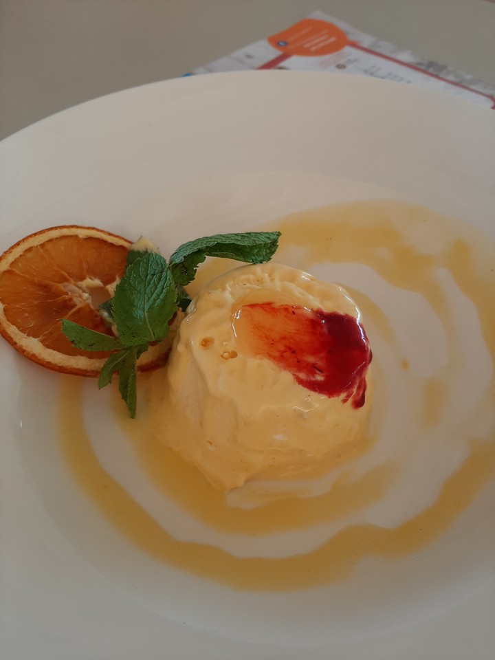 semifreddo all'amaretto e arancia