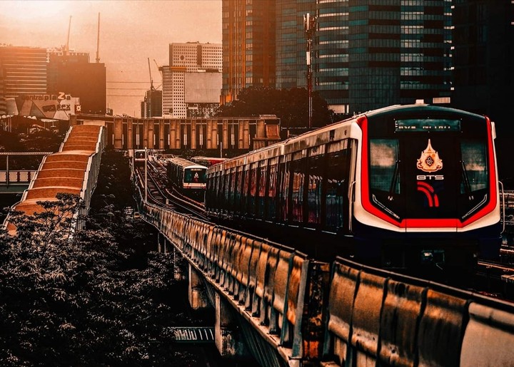 Sky​ Train at​ BKK