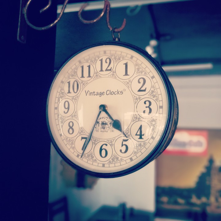 clicking clocking