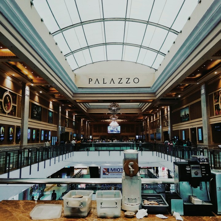 FORUM MALL