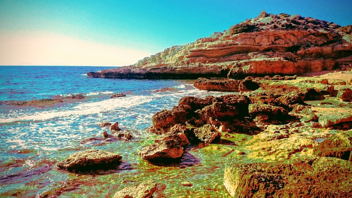 THE ULTIMATE HIDDEN PARADISE