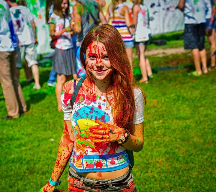 holi festival girl