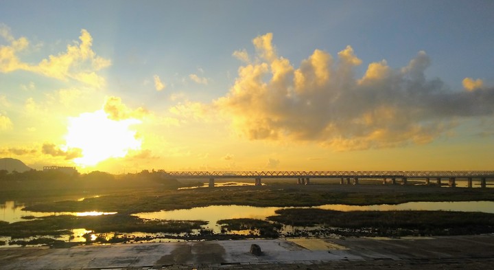 Raising Sun Barraige