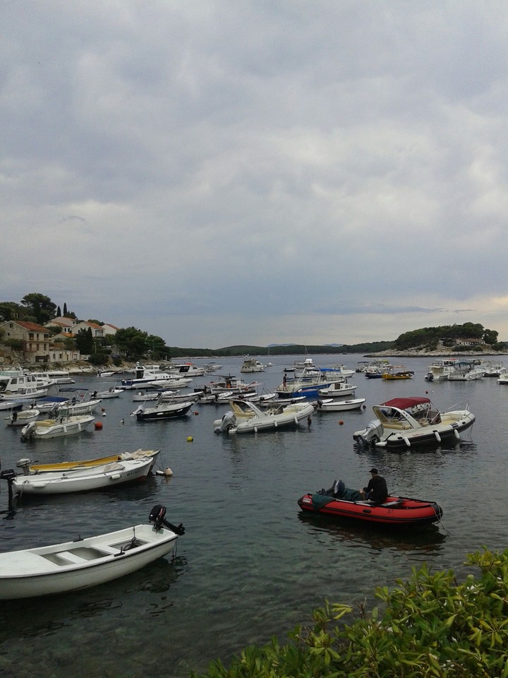 hvar with rain