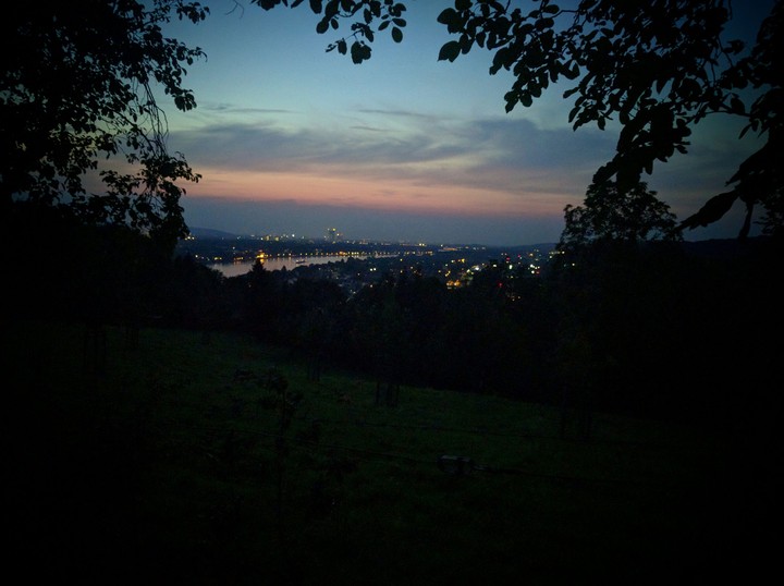 Der Rhein bei Nacht
