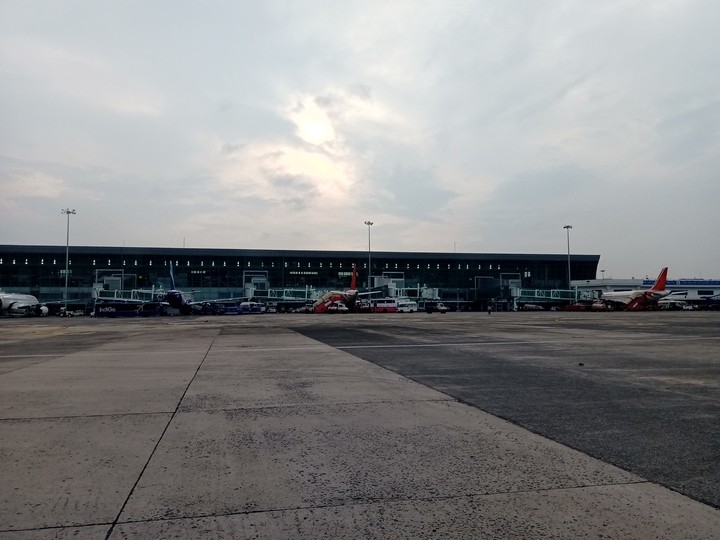 aIrPoRt