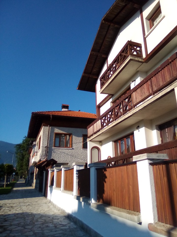 old balkan building