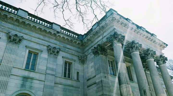 mansion