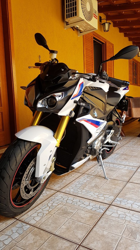 Bmw s1000r