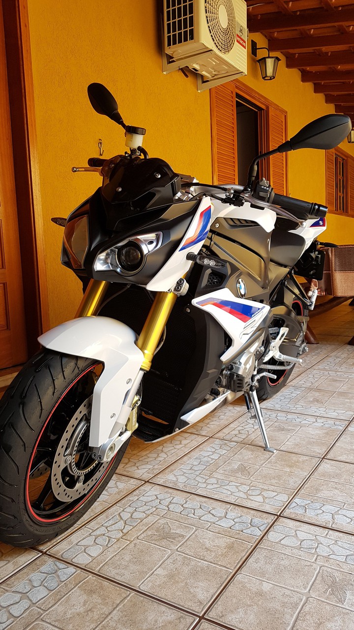 Bmw  s1000r