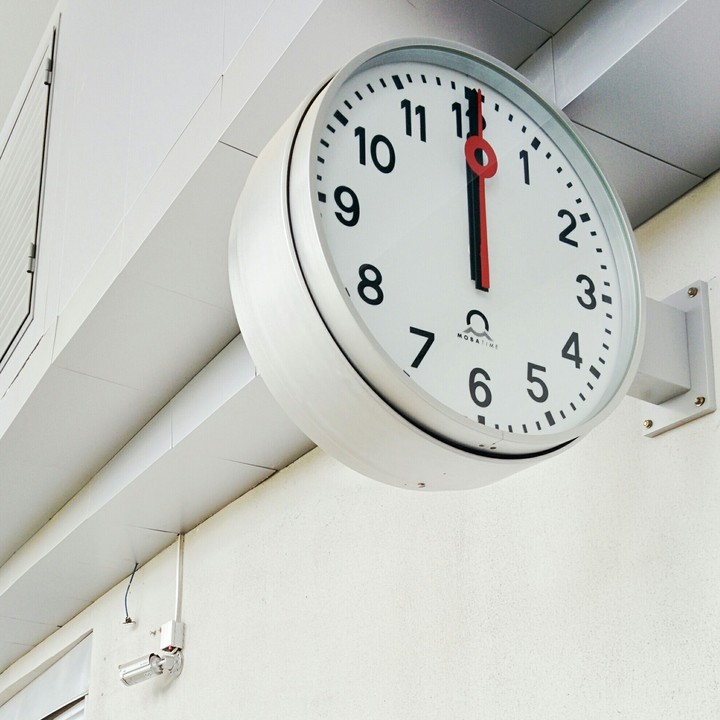 White o'clock