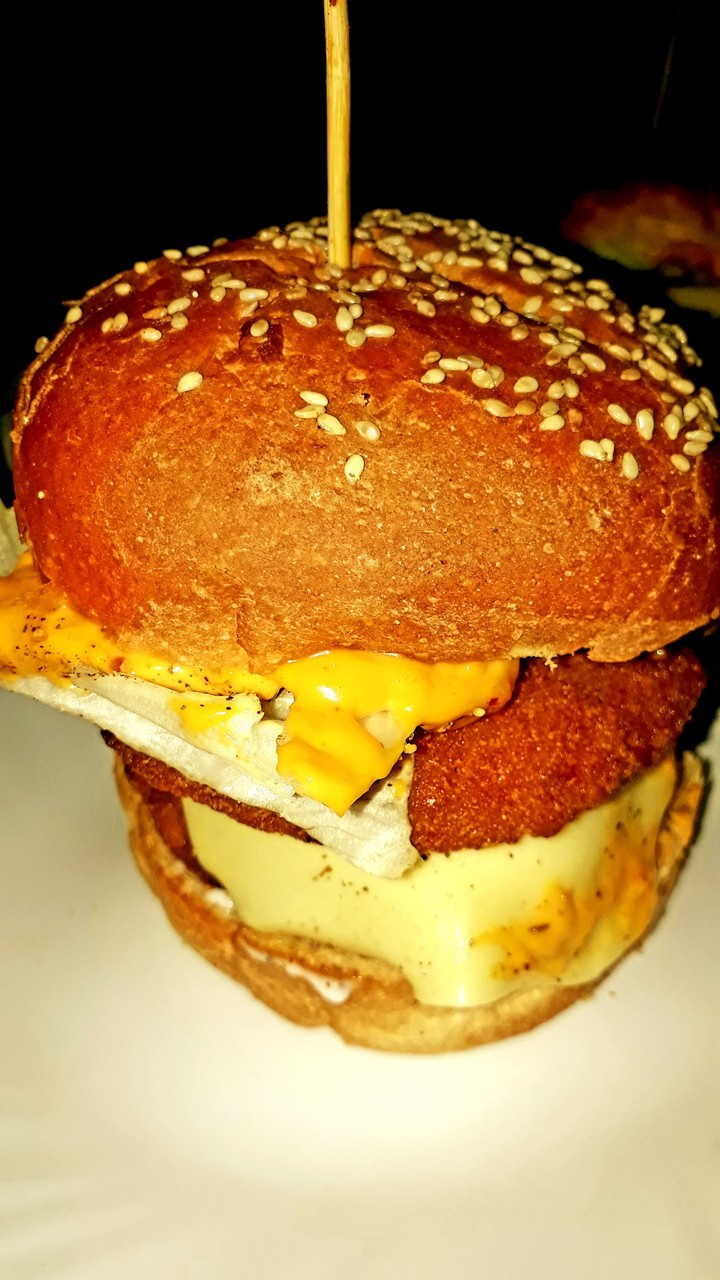 burger at hungry farms in phagwara