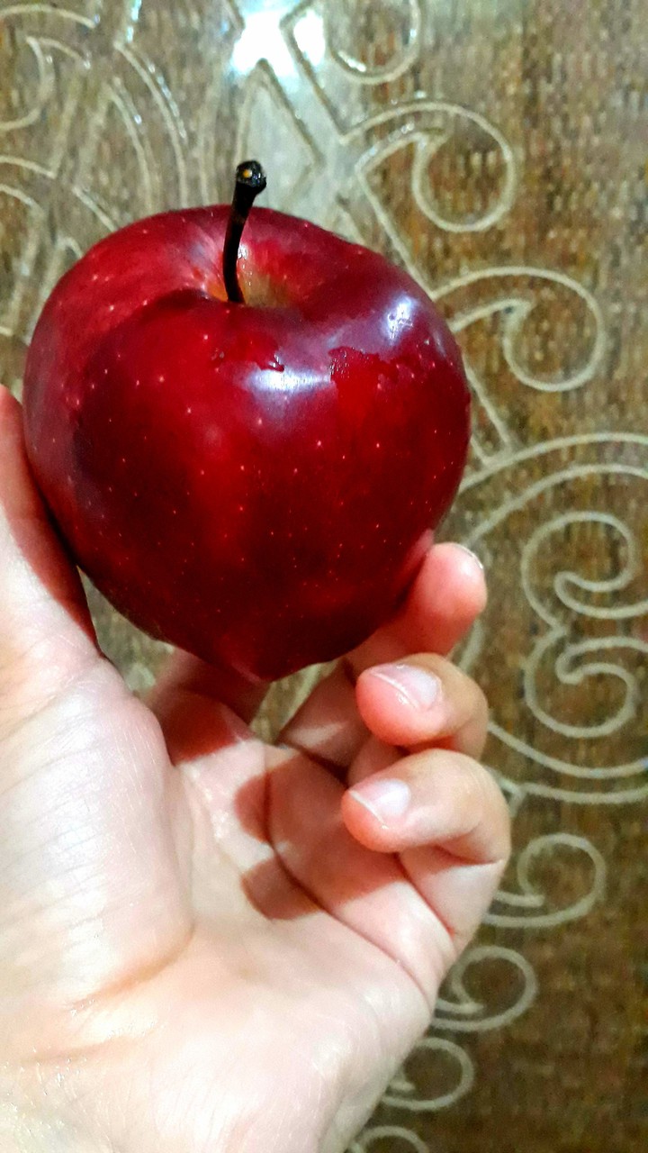 apple
