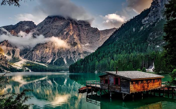 Lake Mountain