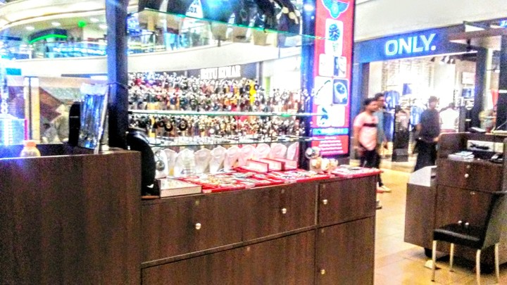 The Shop on Mall
