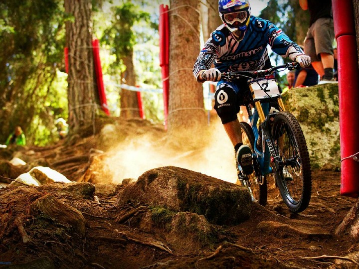gee atherton- downhill world cup