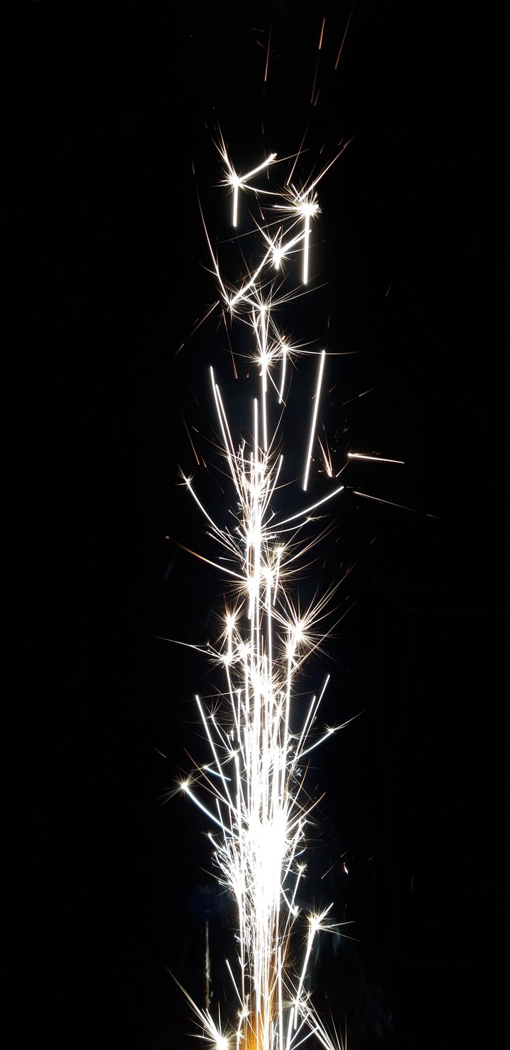 Sparkling candle