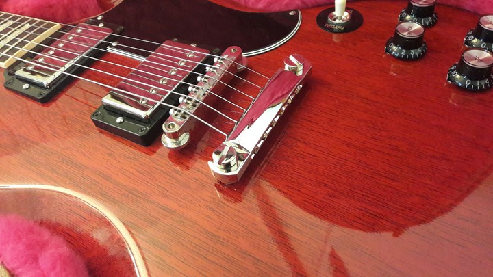 Guitare SG rouge
