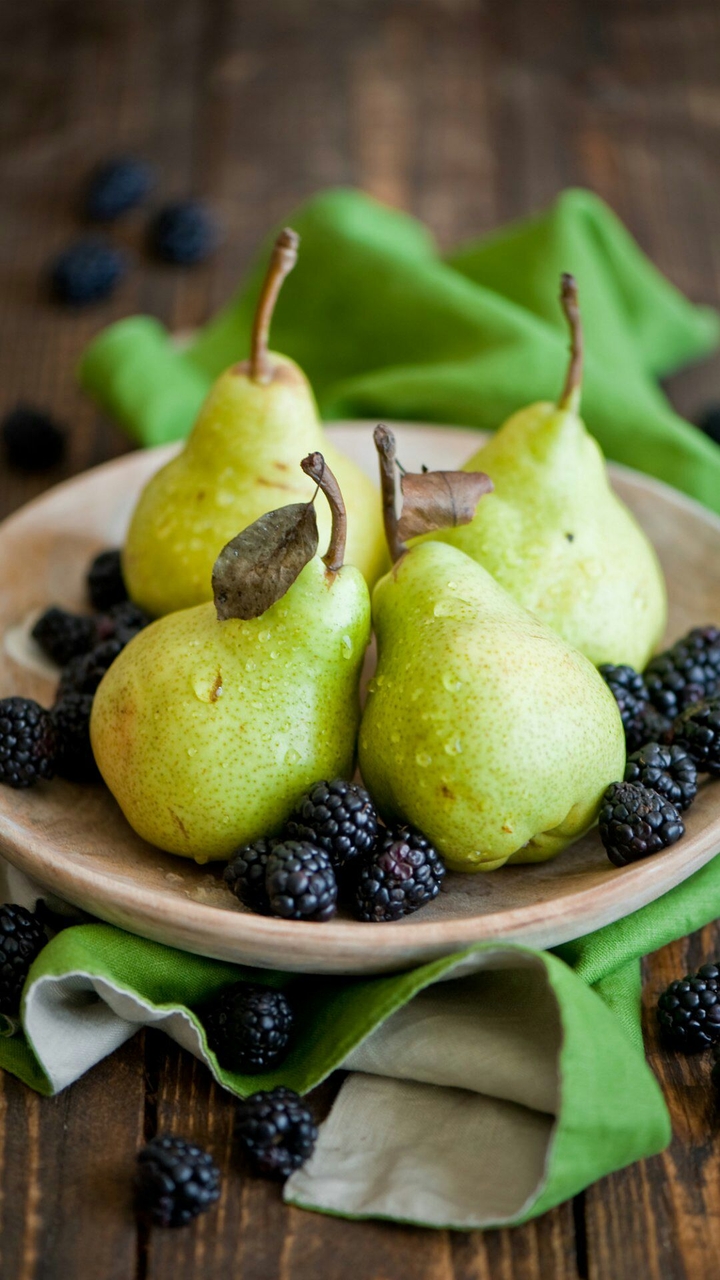 Pears and blackberry