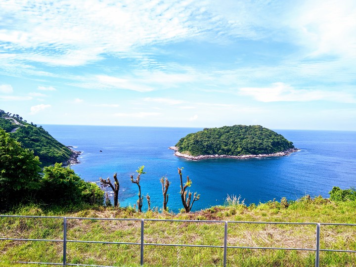 Island#Blue sea