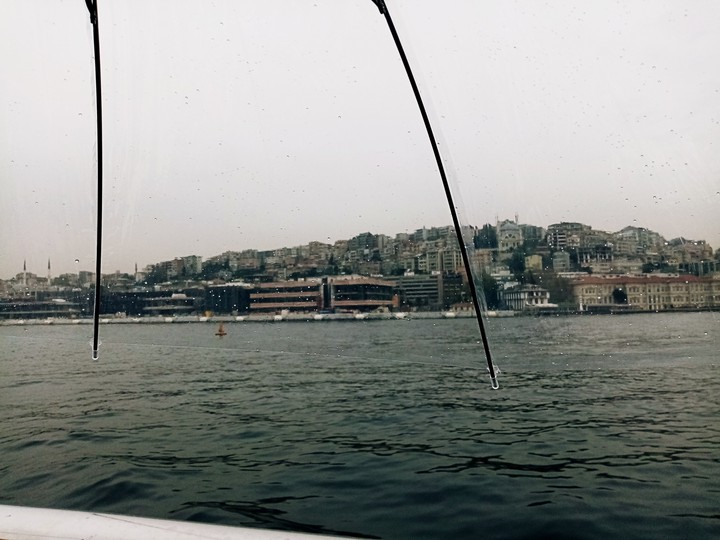 Üsküdar'a gideriken aldıda bir yağmur...
