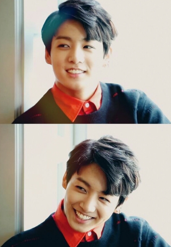 OMG HIS SMILE *-*