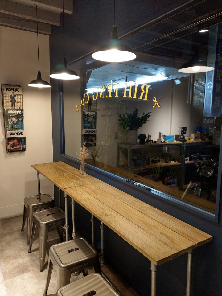 Coffee &Dessert Shop