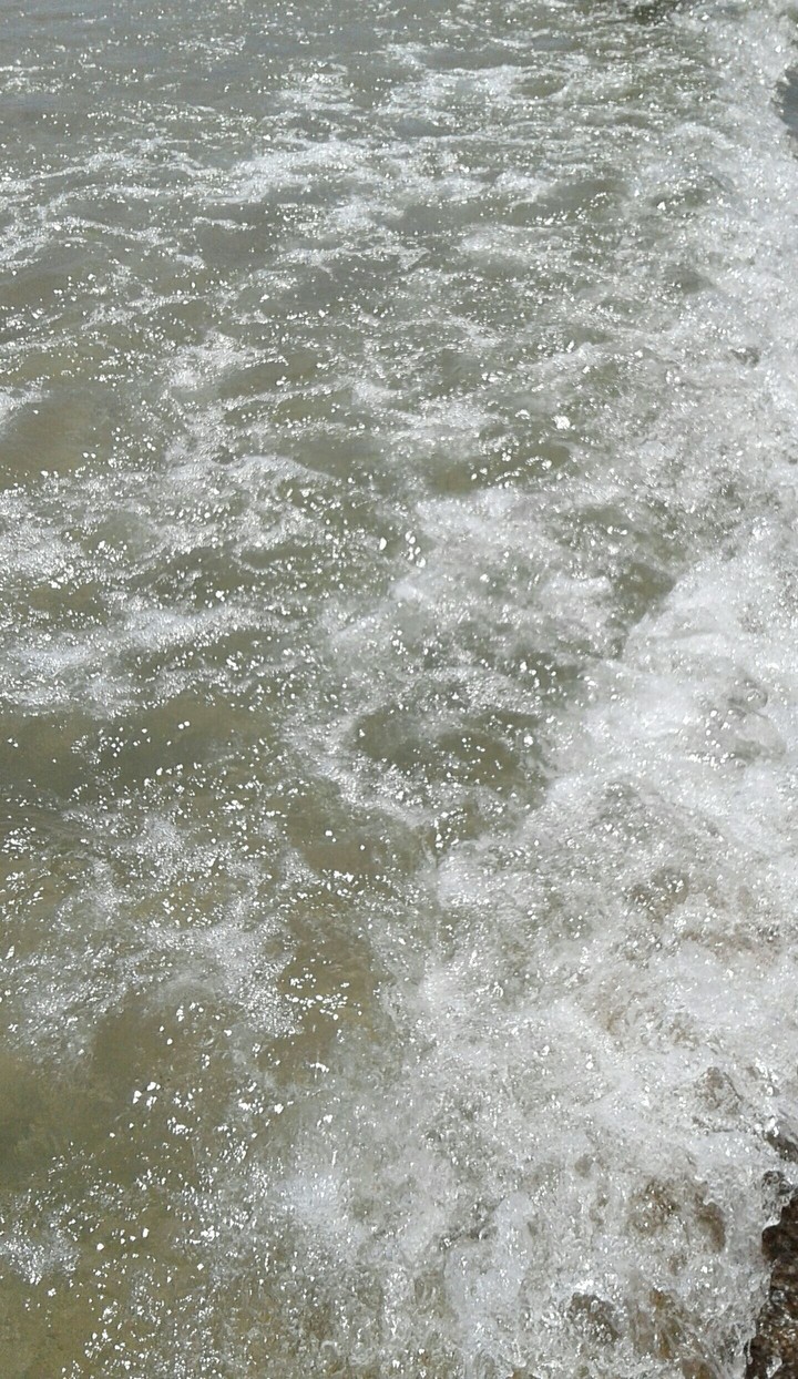 вода