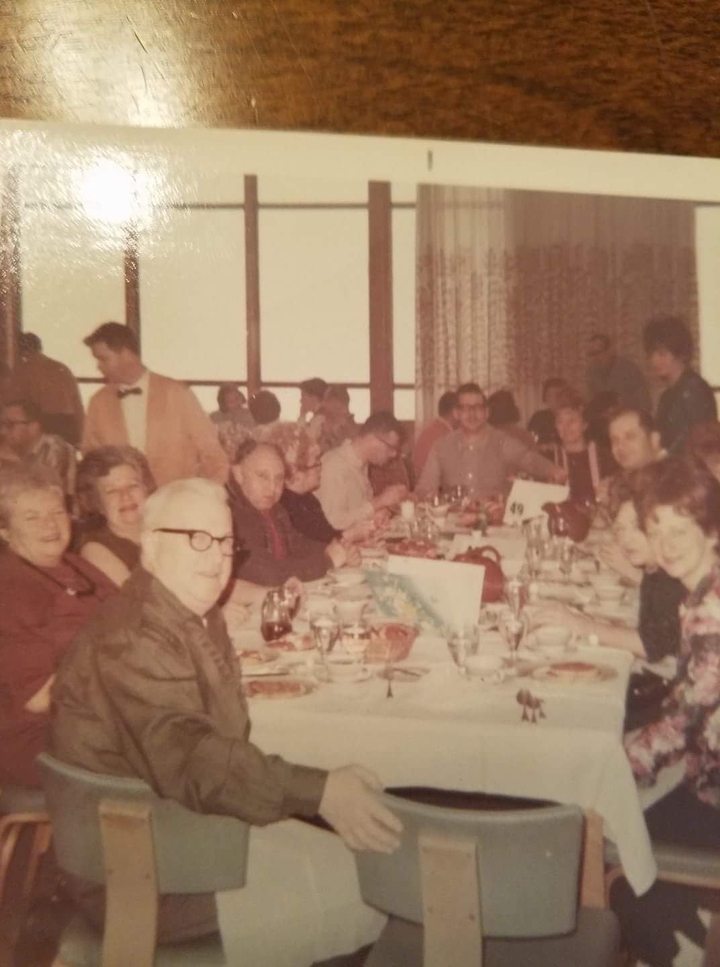 rose family old at Table