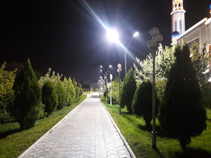 Way to mosque