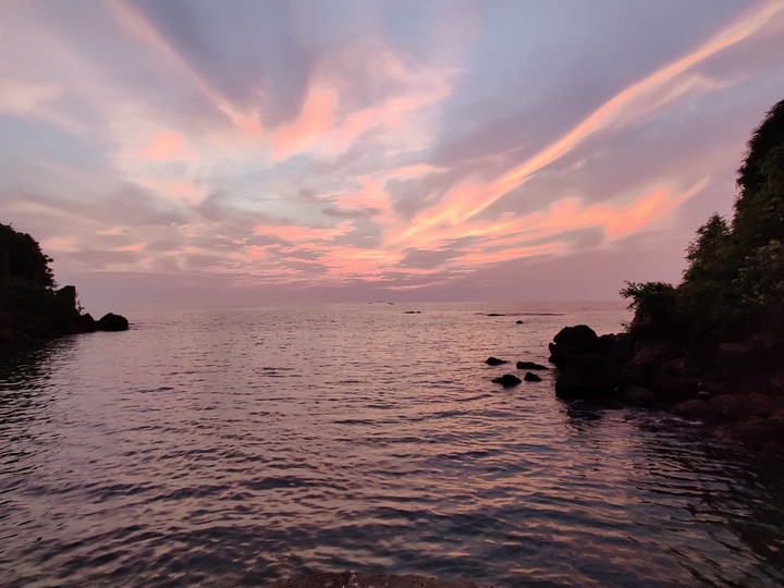 Goa Dona Paul beach sunset view