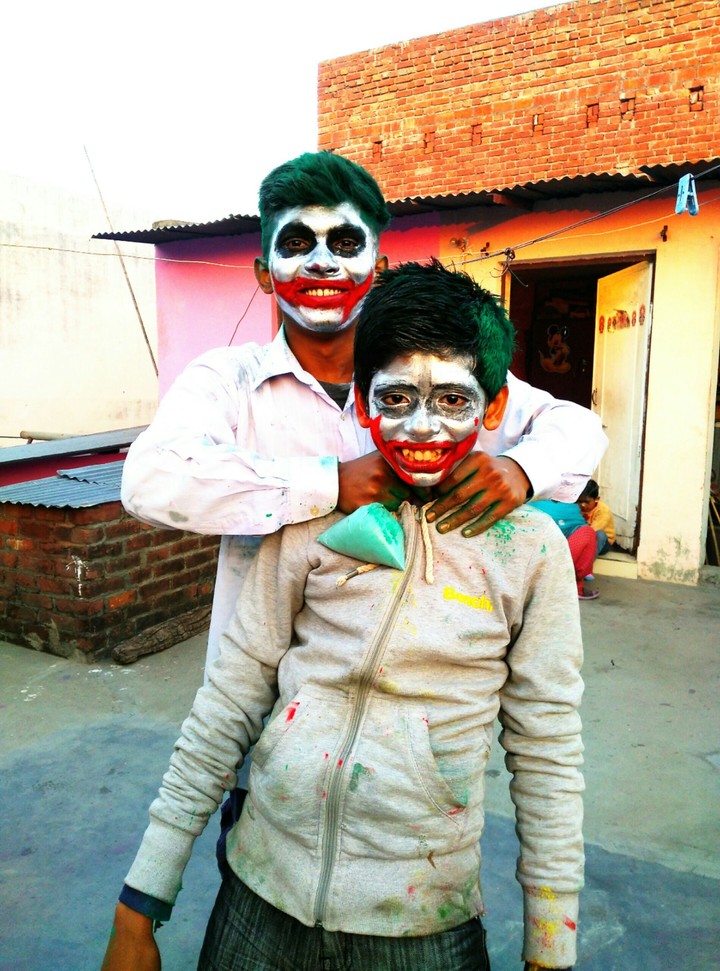 holi