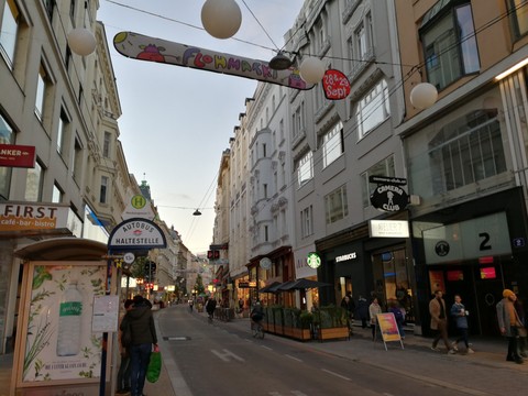 street life in wien