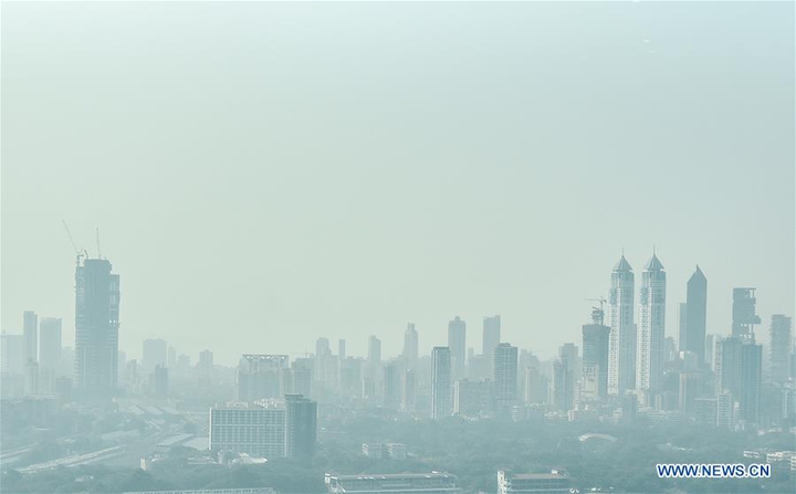 mumbai covered in smog