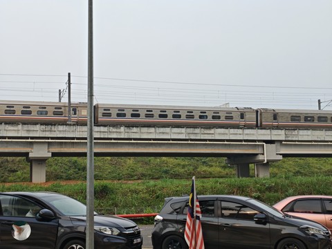 Look at the train.. Love...